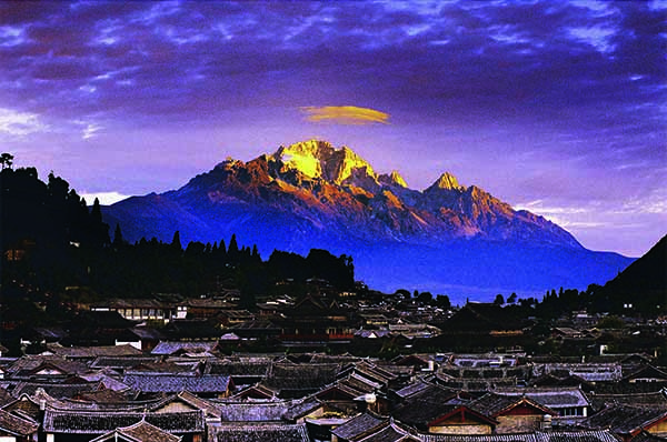 Kunming Travel Guide — Attractions, Food & Tips | China...